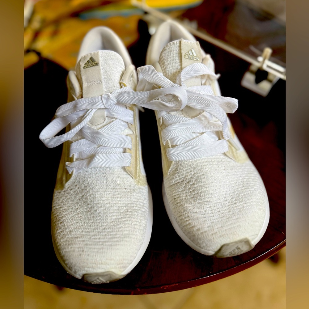 Adidas Edge Lux 4 Womens Size 8.5  Beige Athletic Running Shoes Sneakers
